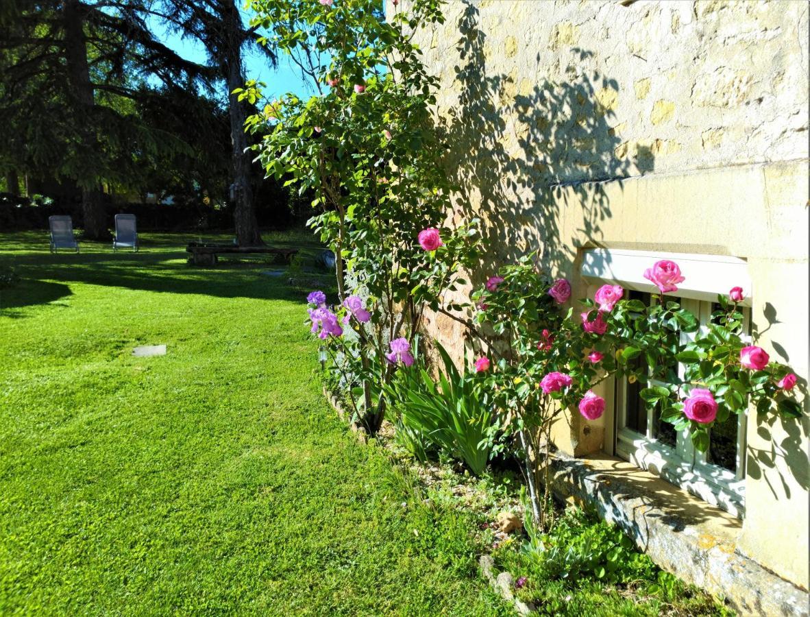 Rue Du Chateau Lalinde Exterior photo
