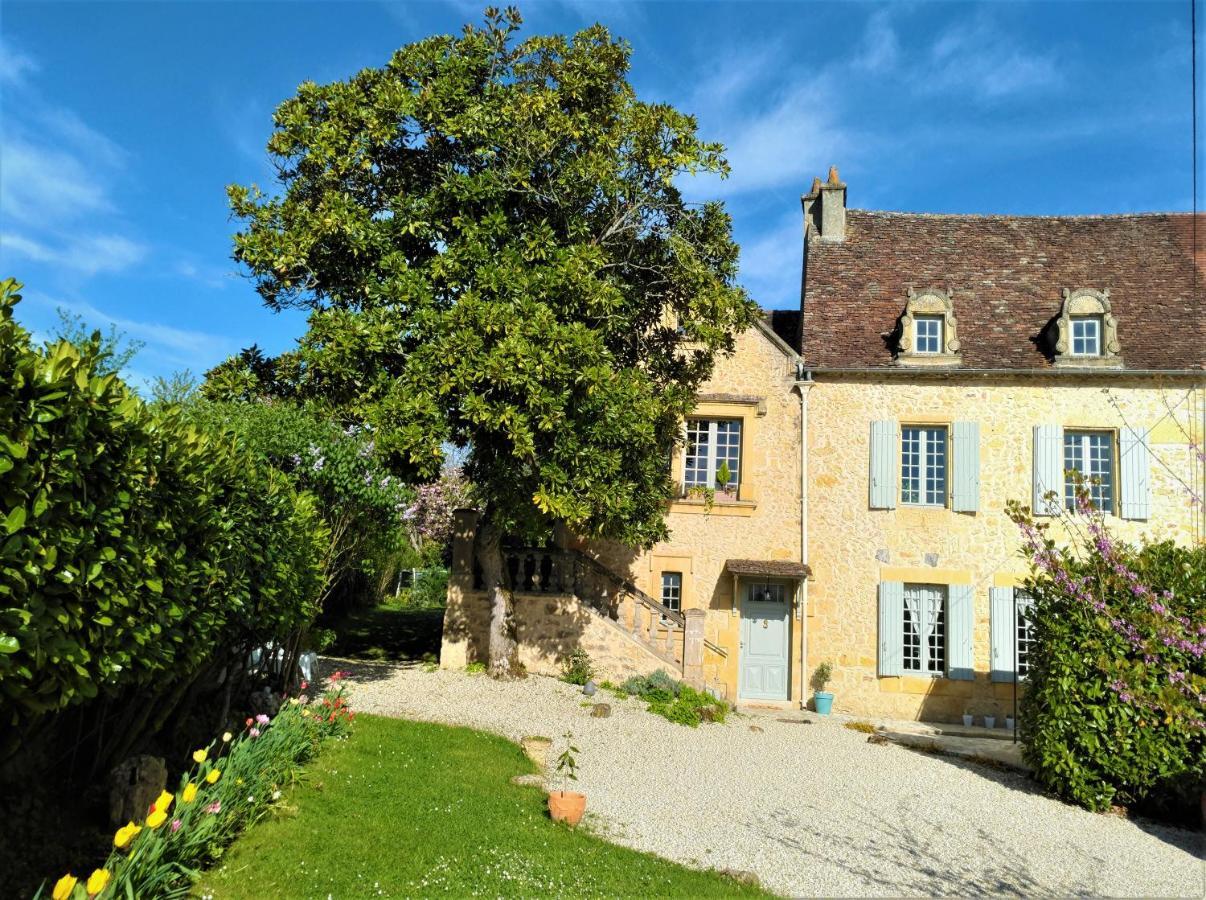 Rue Du Chateau Lalinde Exterior photo
