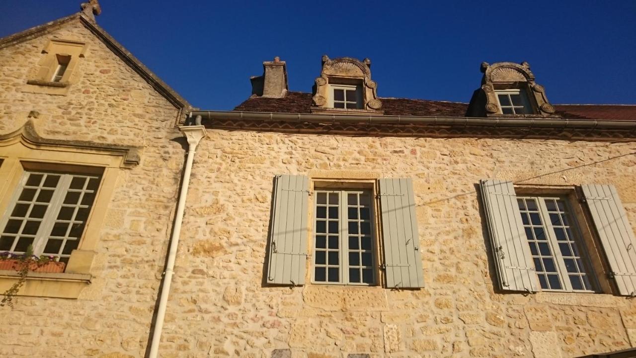 Rue Du Chateau Lalinde Exterior photo